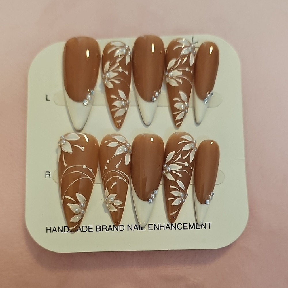 Brown Floral Press-On Nails